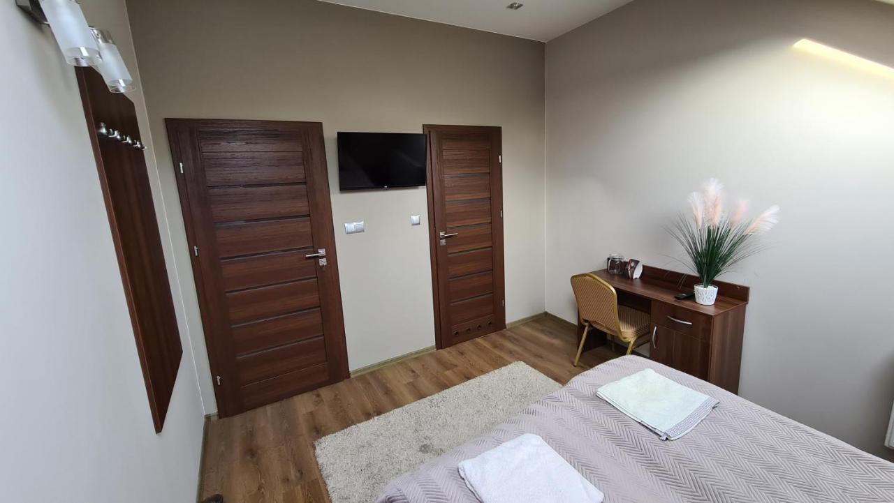 De Facto Bed and Breakfast Zambrow Εξωτερικό φωτογραφία